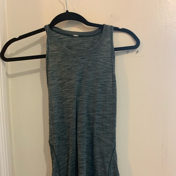 Lululemon Tank Size 6 - Picture 1 of 4